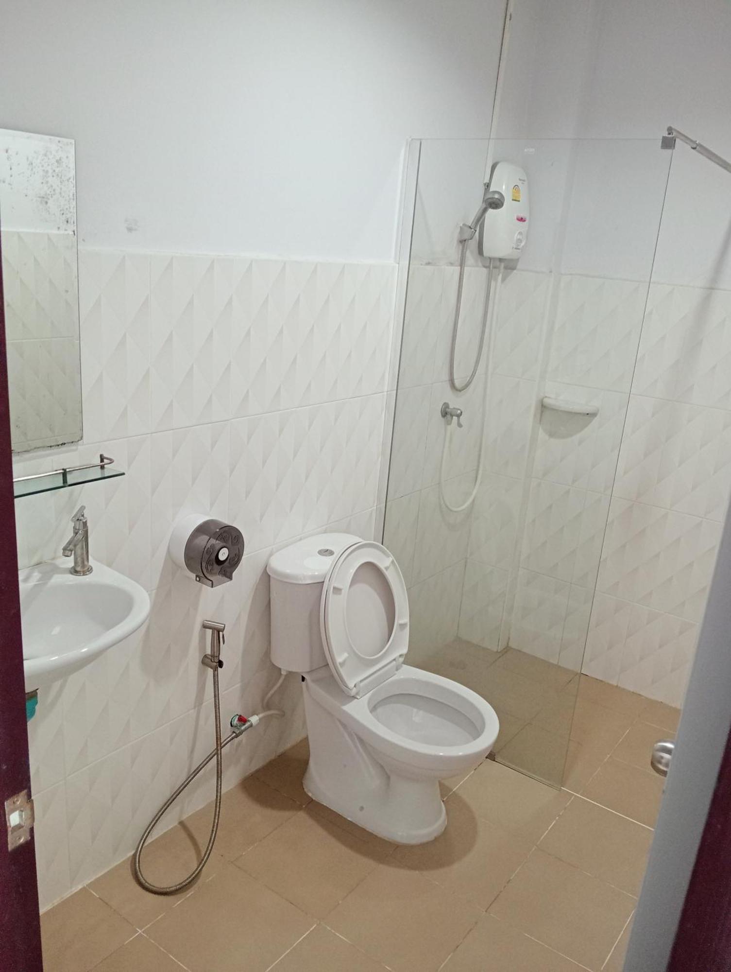 Hotela Boutique Resort Супхан Бури Екстериор снимка