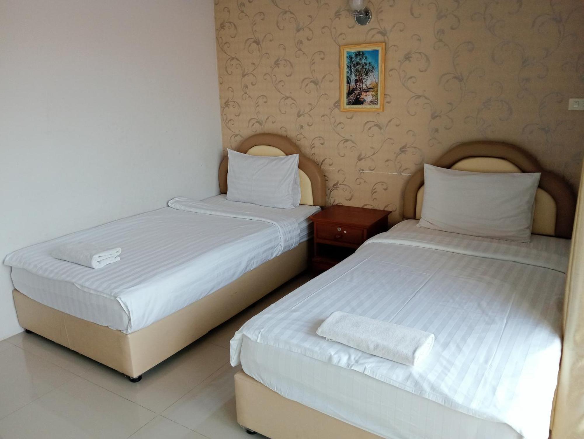 Hotela Boutique Resort Супхан Бури Екстериор снимка