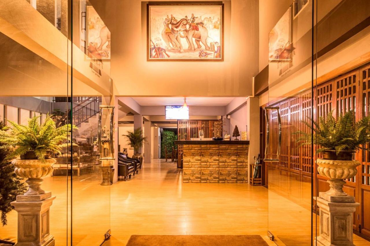 Hotela Boutique Resort Супхан Бури Екстериор снимка